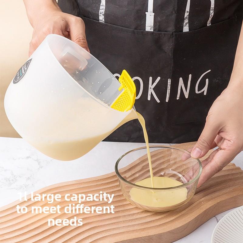 Large-capacity Baking Bowl with Scale for Separating Soup and Oil