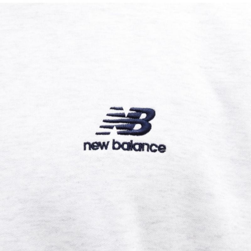 New Balance Langarm-T-Shirt Nqj Nbnce11013 16 Uni Essential Kleines Logo Sweatshirt Sta