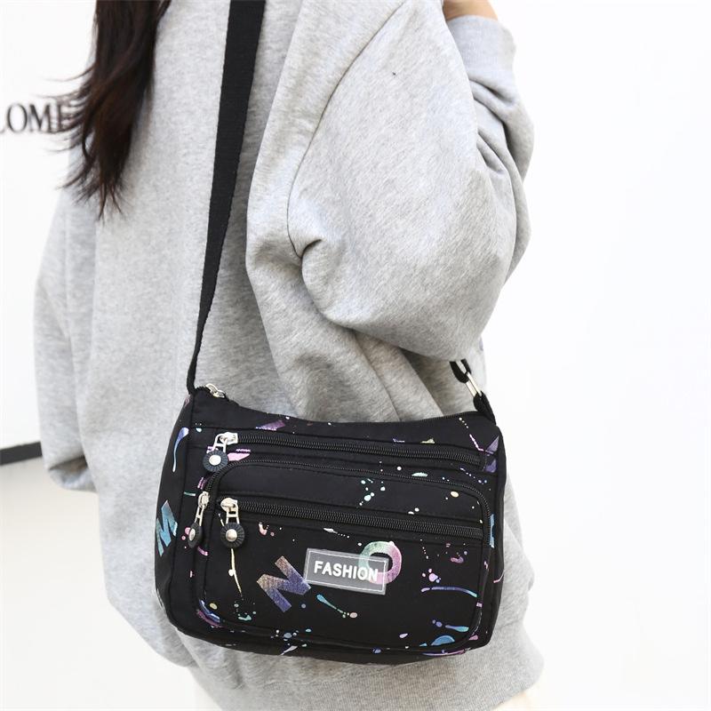 New Shoulder Bag Women's Fashion Multi Layer Storage Simple Messenger Bag To Work Commuting Shopping Joker Tote Bag.