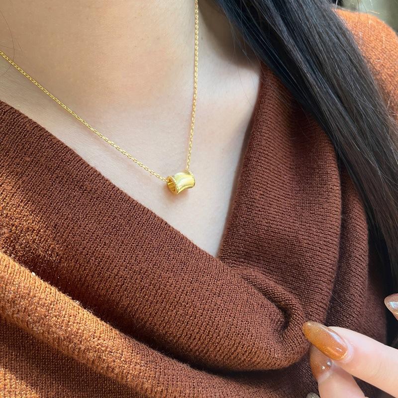 Same Handmade Car Flower Cat'S Eye Small Waist Necklace Women'S Striped Passepartout Pendant Sweater Chain Accessories
