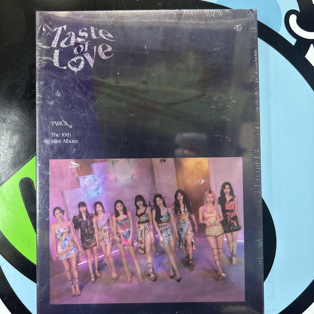 

[USED] TWICE/Taste of Love: 10th Mini Album 3 versions