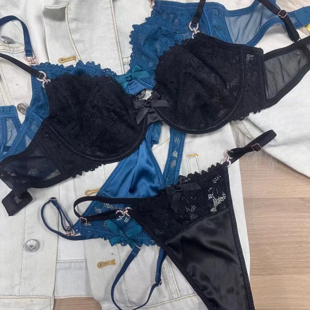 Set de lenjerie de corp sexy pentru femei, franțuzesc, ultra subțire, respirabil, din dantelă, broderie, cu strasuri de lux, set de sutien și tanga
