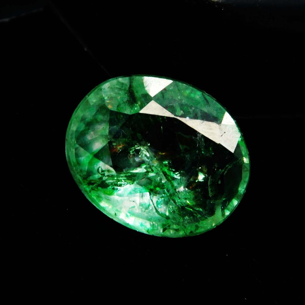 Natural Green Emerald Loose Gemstone Jewelry Making 7 ct Muzo Oval Cut for Jewelry Making and Crafts