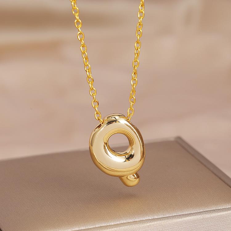 Charming Chubby Brass Polished 26-Letter Silver Pendant Necklace for Women
