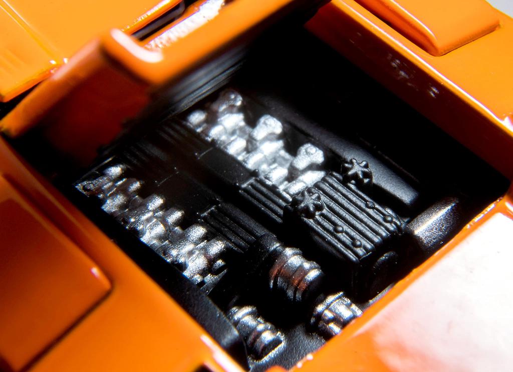 Tomytec Tomica Limited Vintage Neo Lamborghini Countach LP400 Orange Finished Model 1/64 LV-N