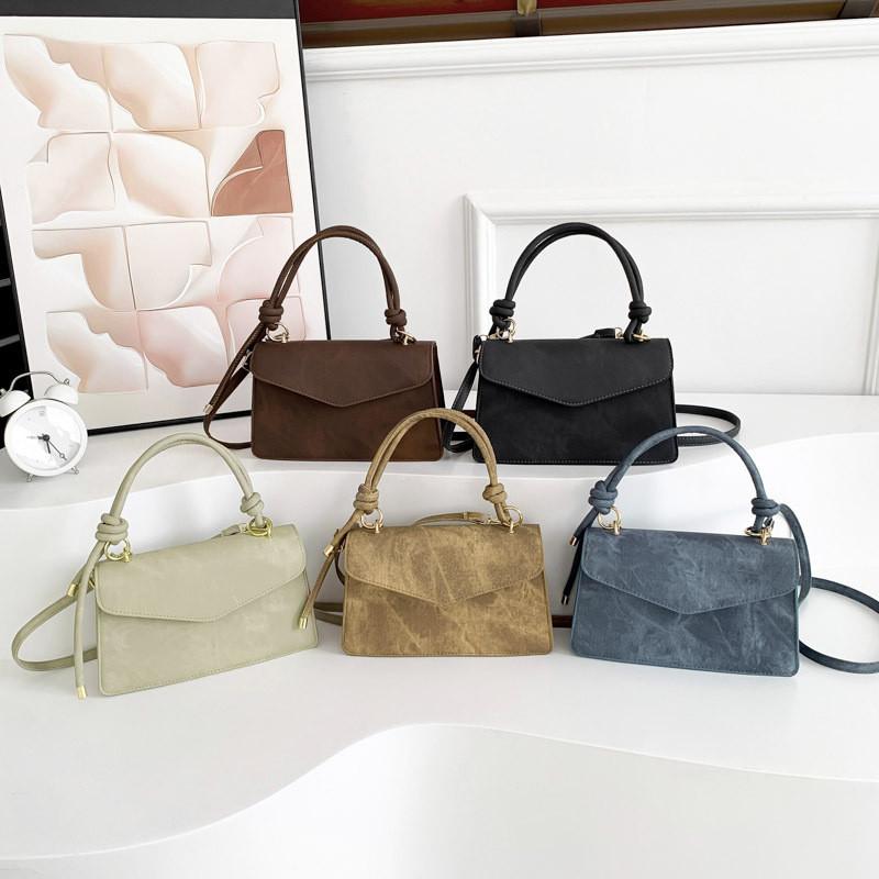 Stylish New Spring 2024 Casual Shoulder Bag For Women With Urban Minimalist Design