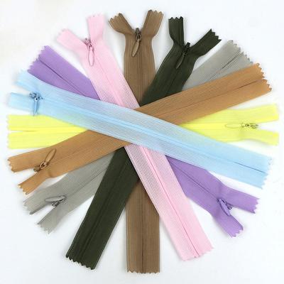 10 ks pro krejčovské zipy, přívěsky na zipy, nylonové spirálové zipy, neviditelné zipy, krajkové zapínání na zip