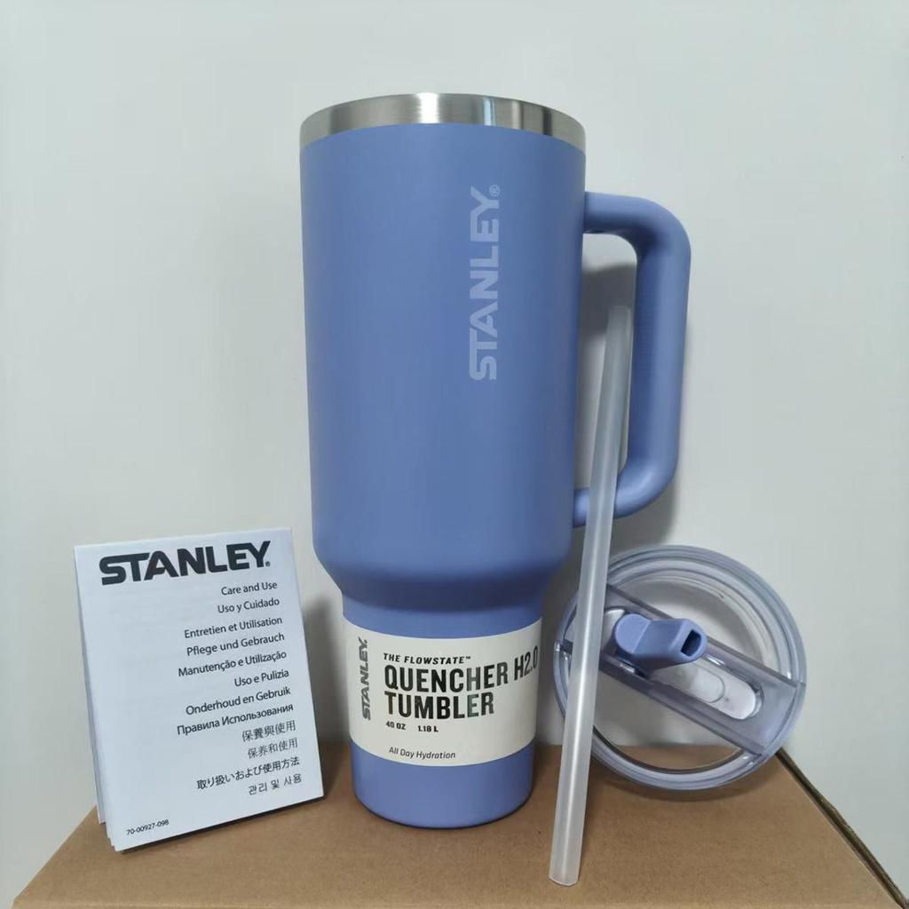 Stanley 3. Generation Ice King Vakuumisolierter Edelstahlbecher mit tragbarem Faltstrohhalm