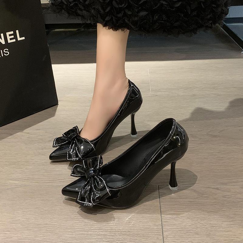 Mode Rot Süße Bowtie Stil Pumps Frauen Slip-On Kristall High Heels Schuhe Frau Flock Spitz Elegante Brautschuhe Frauen Sandalen