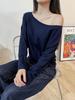 Zhang Jingyi Style Black Off-Shoulder Short-Sleeve Summer T-Shirt for Women - Slimming, Chic, Loose Fit, Diagonal Collar.
