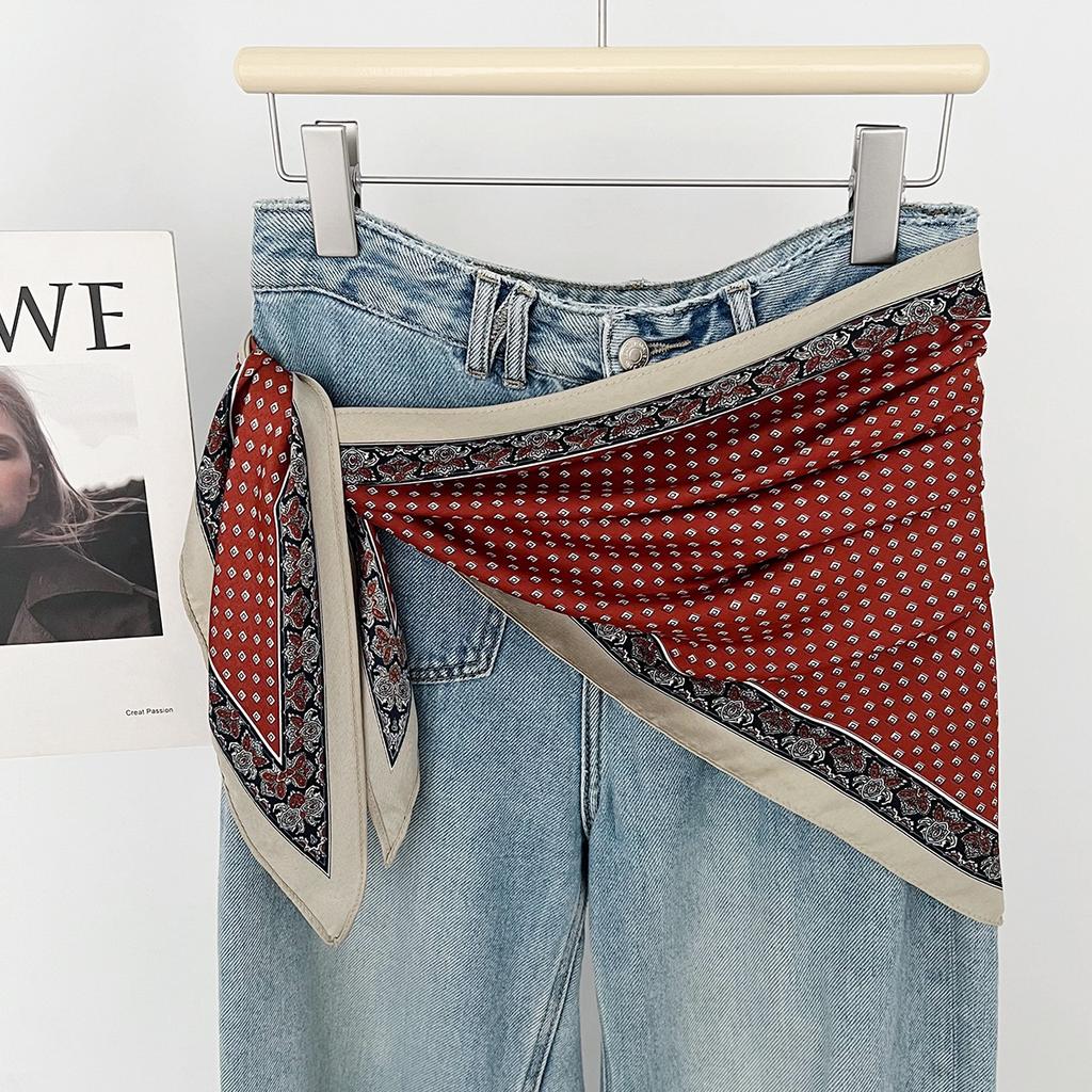 Autumn new accessories fart curtain retro cashew flower small scarf triangle scarf belt women's decoration with jeans silk scarf