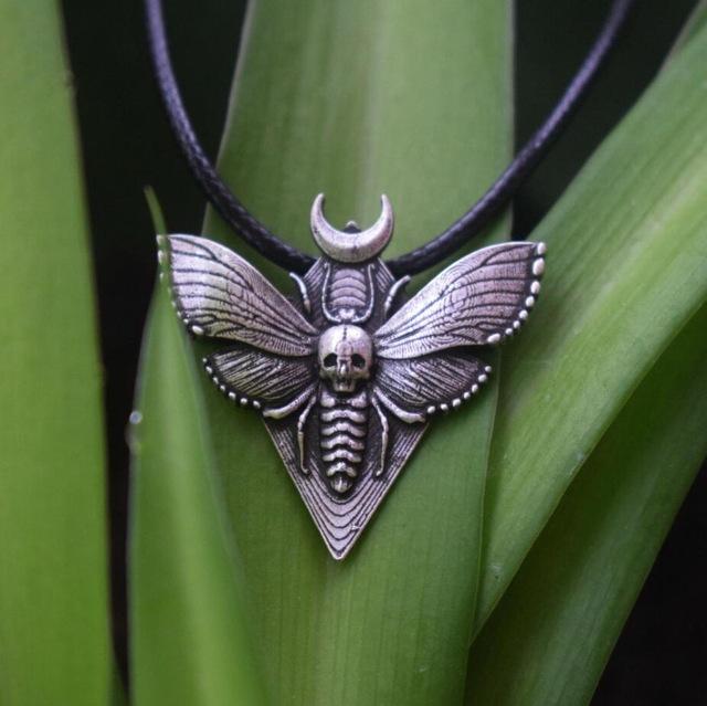 Halloween Dead Head Skull Pendant Women Moth Necklace for Christmas Gift
