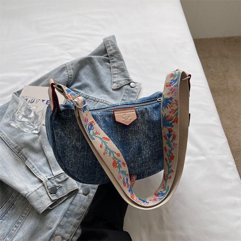 

Niche Women s Denim Bag: 2026 Spring/Summer Large Capacity Versatile Shoulder & Crossbody Dumpling Bag темно-синього кольору