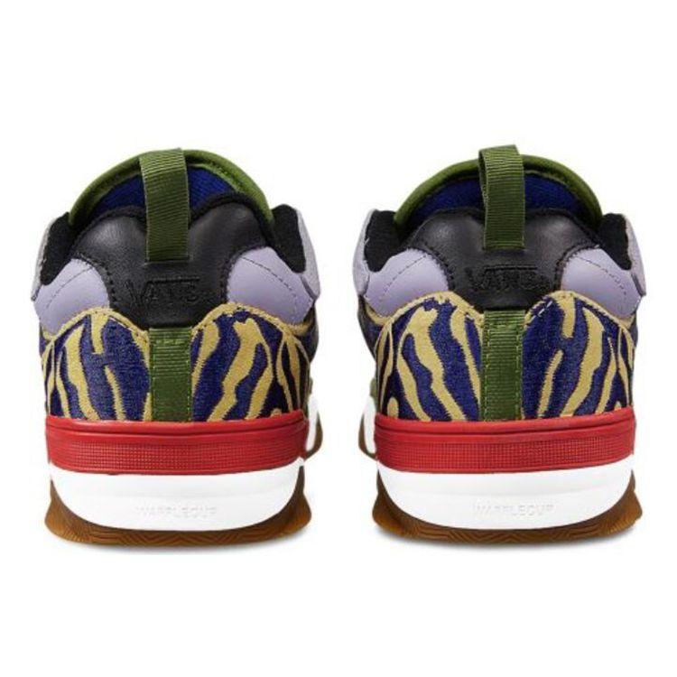 Vans Bugs Brux WC Pig Suede Wafflecup UltraCush Unisex Black Orange VN0A4BH4WR0