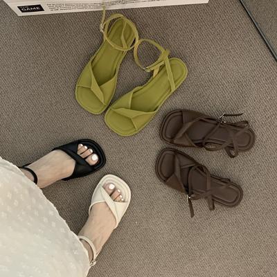 Feenhafte französische milchweiße Sandalen mit offenen Zehen für Damen, flach, 2024 neu, Sommerabendbrise, weich besohlt, Urlaub, Römerschuhe
