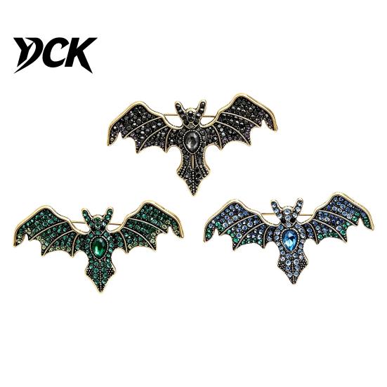 Punk Style Animal Badge Halloween Rhinestone Bat Brooch, Retro Gothic Shaped Lapel Brooch Pin Pin, Jewelry Accessory for Clothing Bags Scarves