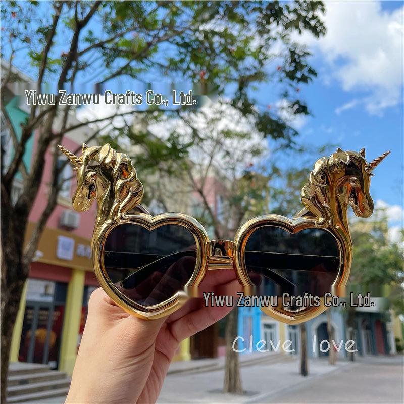 

Смешные реквизиты для солнцезащитных очков для вечеринки по случаю дня рождения: Уморительное украшение и фотоаксессуар