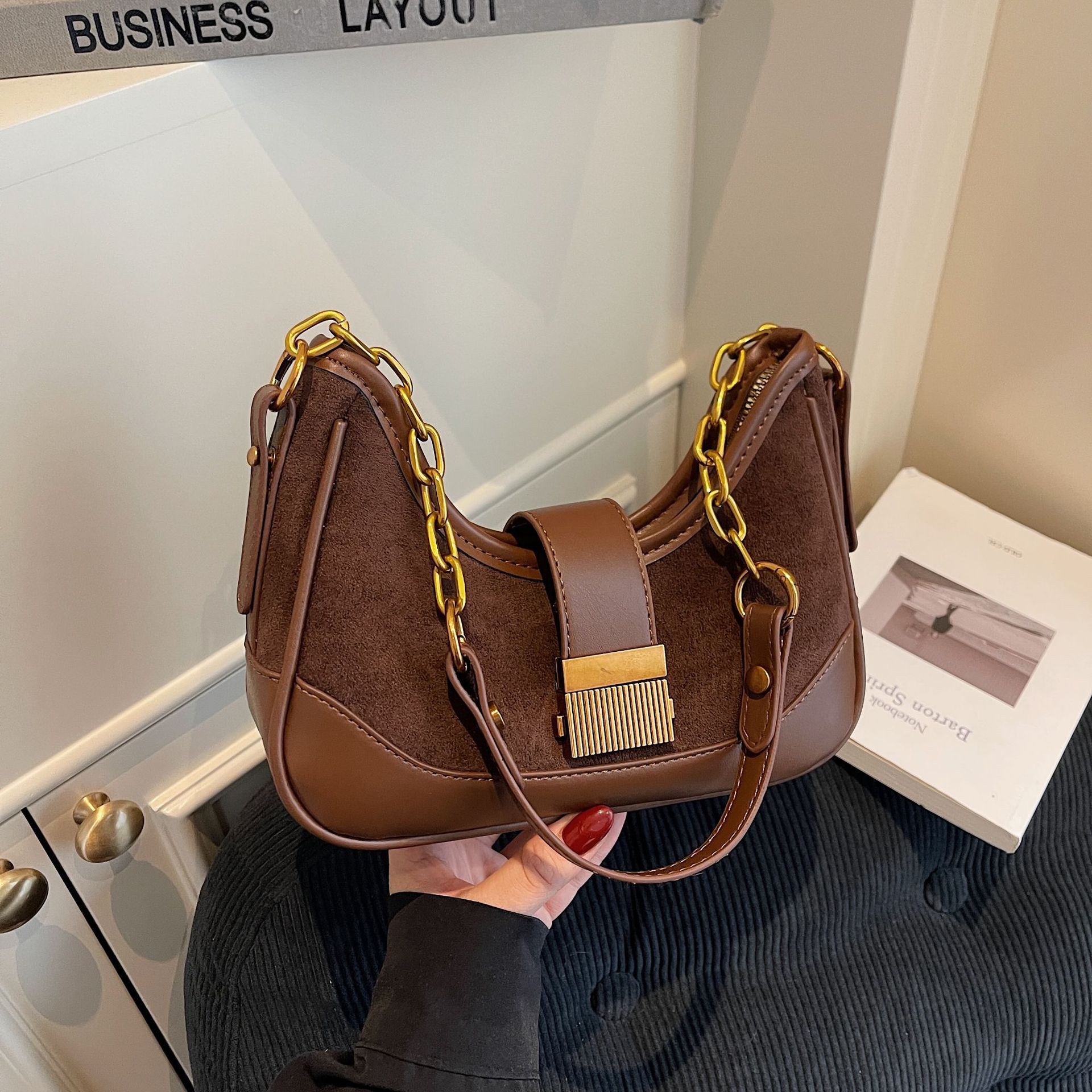 

2025 нова жіноча сумка-тоут коричневий