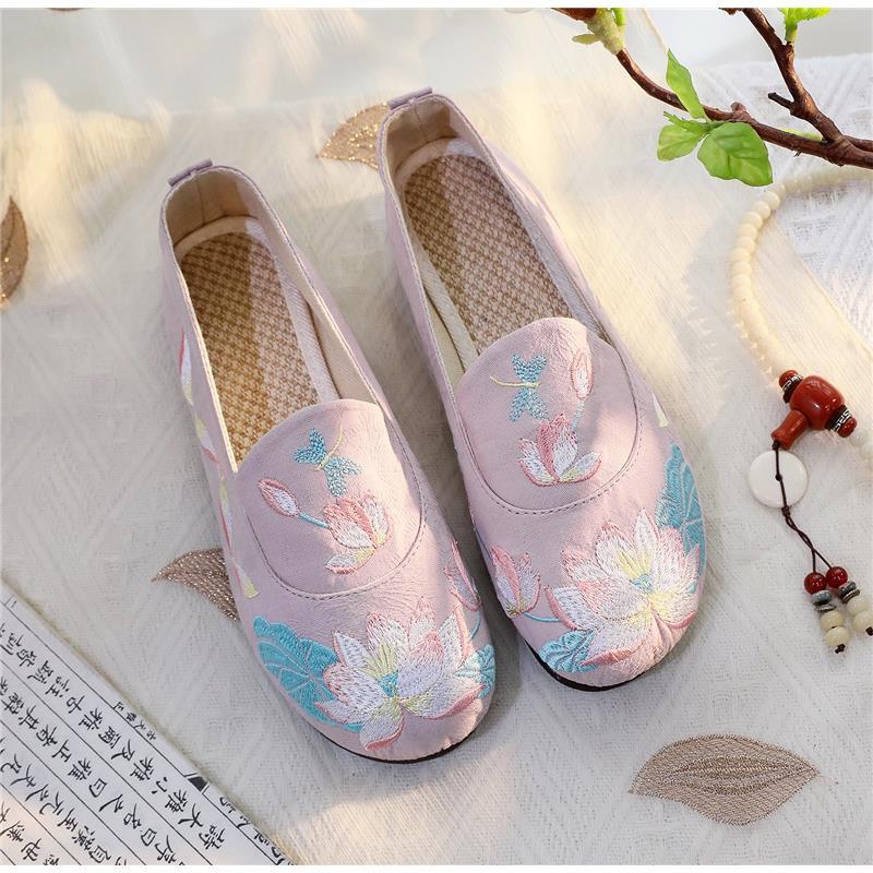 

Старинные китайские туфли на плоской подошве для женщин в Пекине Элегантные цветочные мокасины для женщин Старинные вышитые туфли Женские эспадрильи на плоской подошве Мокасины CN 35 светло-фиолетовый