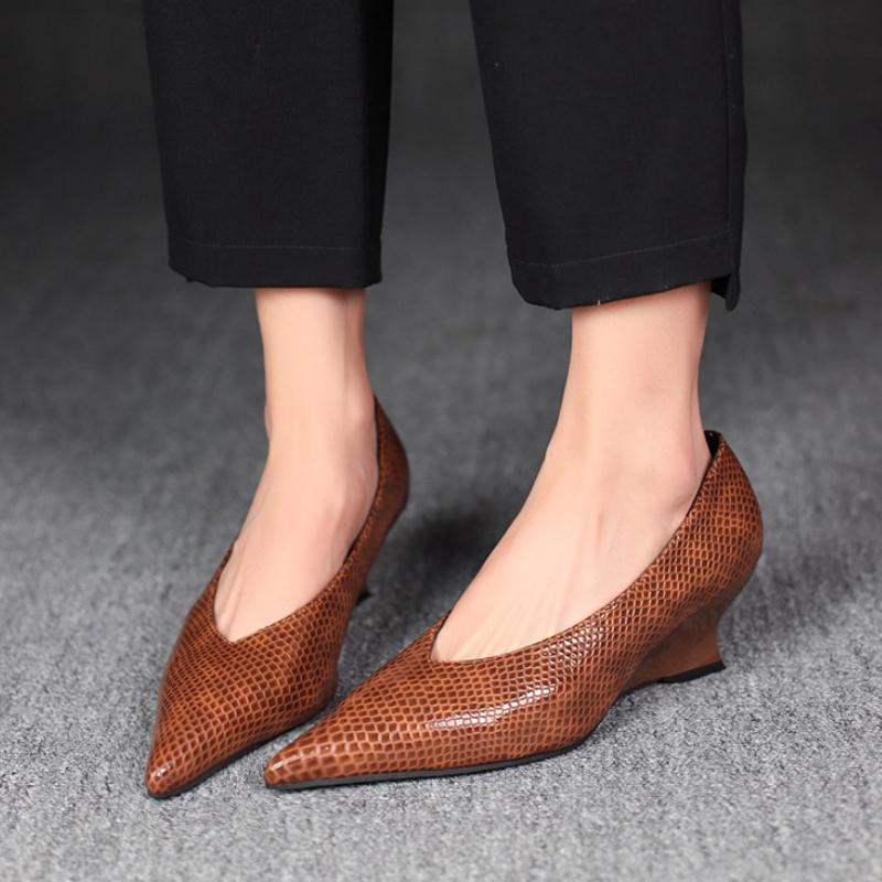 

Мода Винтаж Мягкая Кожа Мелкий Острый Носок Толстый Каблук Женские Балетки 2025 Новые Весна Лето Высокий Каблук Универсальная Высокая Обувь 35