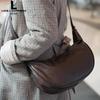 2024 Minimalistisk Halvmåne Crossbody-väska för Kvinnor - Mjukt Topplagerläder