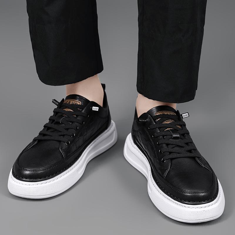 Fashion Four Seasons Men's Board Shoes Trendy Minimalist and Handsome Style Leisure Outdoor Sports High Quality Daily Shoes White