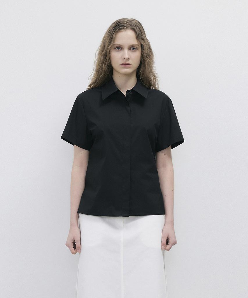 Ssikeoseun Waist Back Strap Shirt - Black