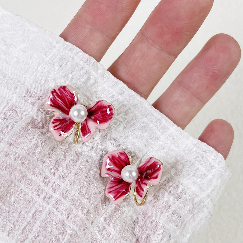 Vintage French Pearl No-Pierce Earrings: Elegant Luxury Clip-ons for Women