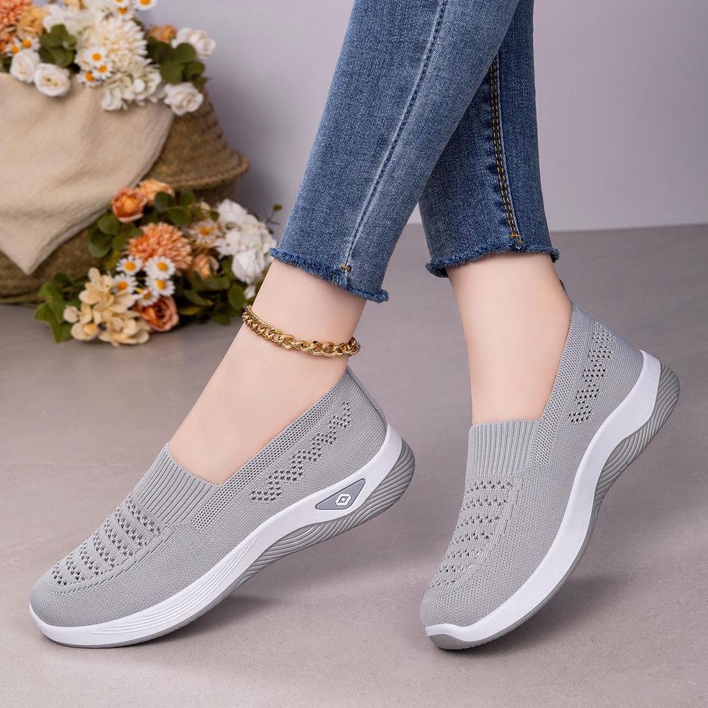 Women's Flyknit Breathable Casual Flat Shoes - Large Size Versatile Solid Color