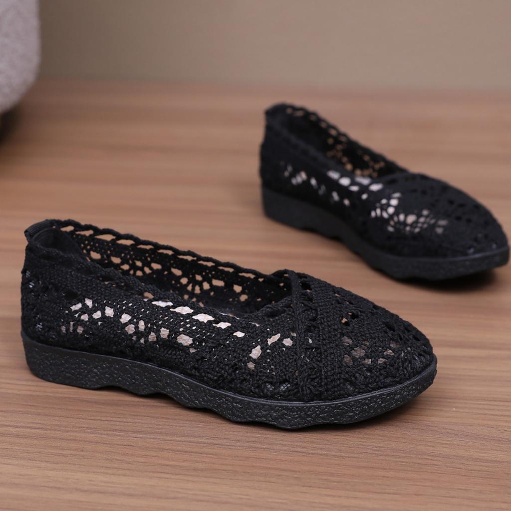 Ein Paar lässige, stylische, atmungsaktive Slip-On-Schuhe für Damen - Mesh-Schuhe für Damen mit Stoffdesign, Damenschuhe