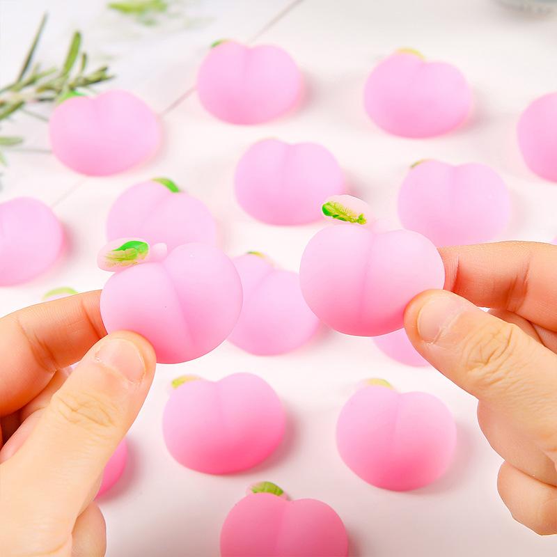 10/30/50Pcs 3.5Cm Stereo Peach Bum Ornament Mobile Phone Decoration Accessories Toy Fun Butt Mochi Squeeze Toys