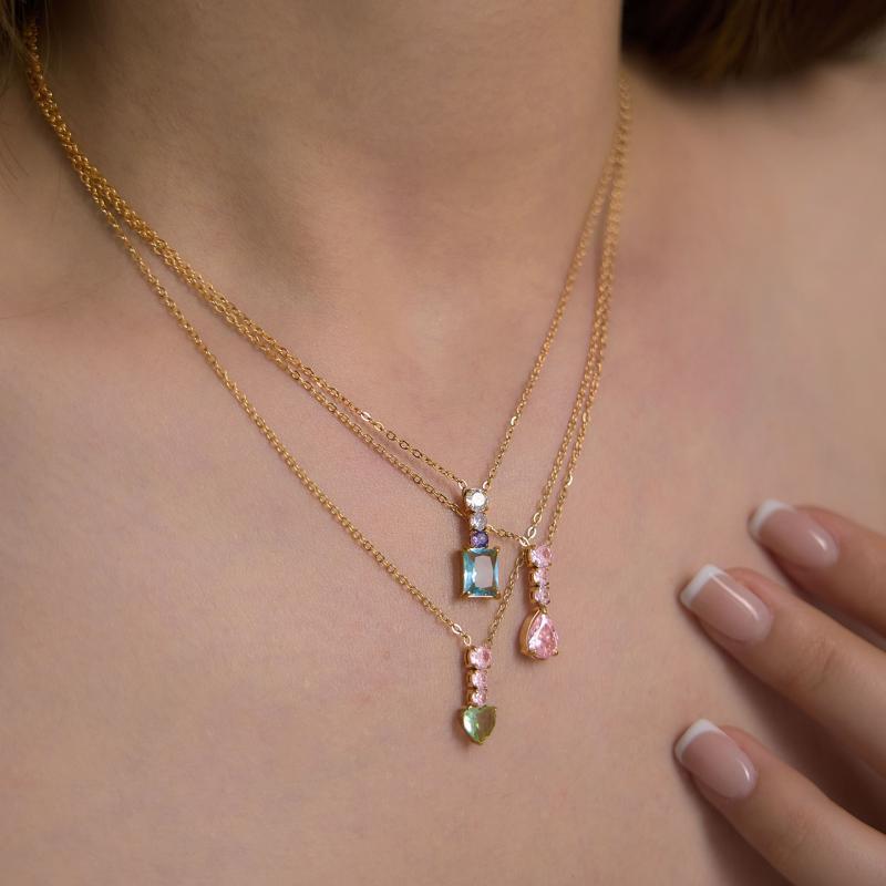 Women's Shiny Zircon Heart Pendant Necklace Sweet Color Geometric Gold PVD Plated Suitable for Graduation Gift