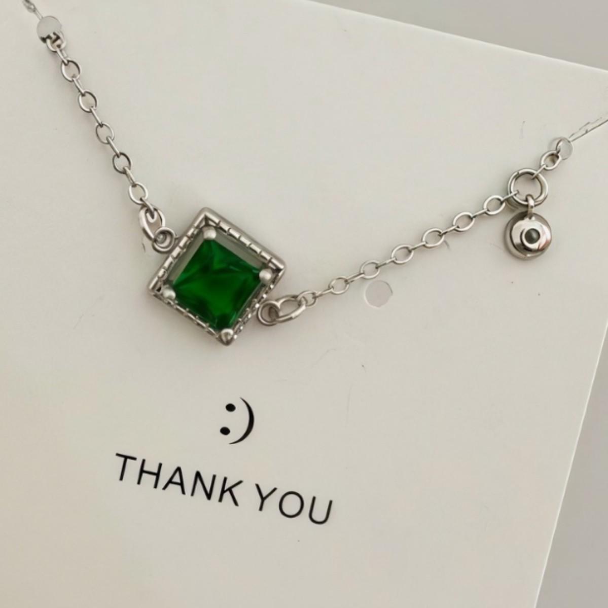 

Korean Retro Green Zirconia Geometric Bracelet for Women
