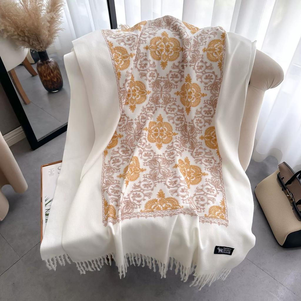 Winter Ethnic Style Totem Artistic Scarf Retro Elegant Faux Cashmere Embroidered Women'S Warm Scarf Air Conditioner Shawls