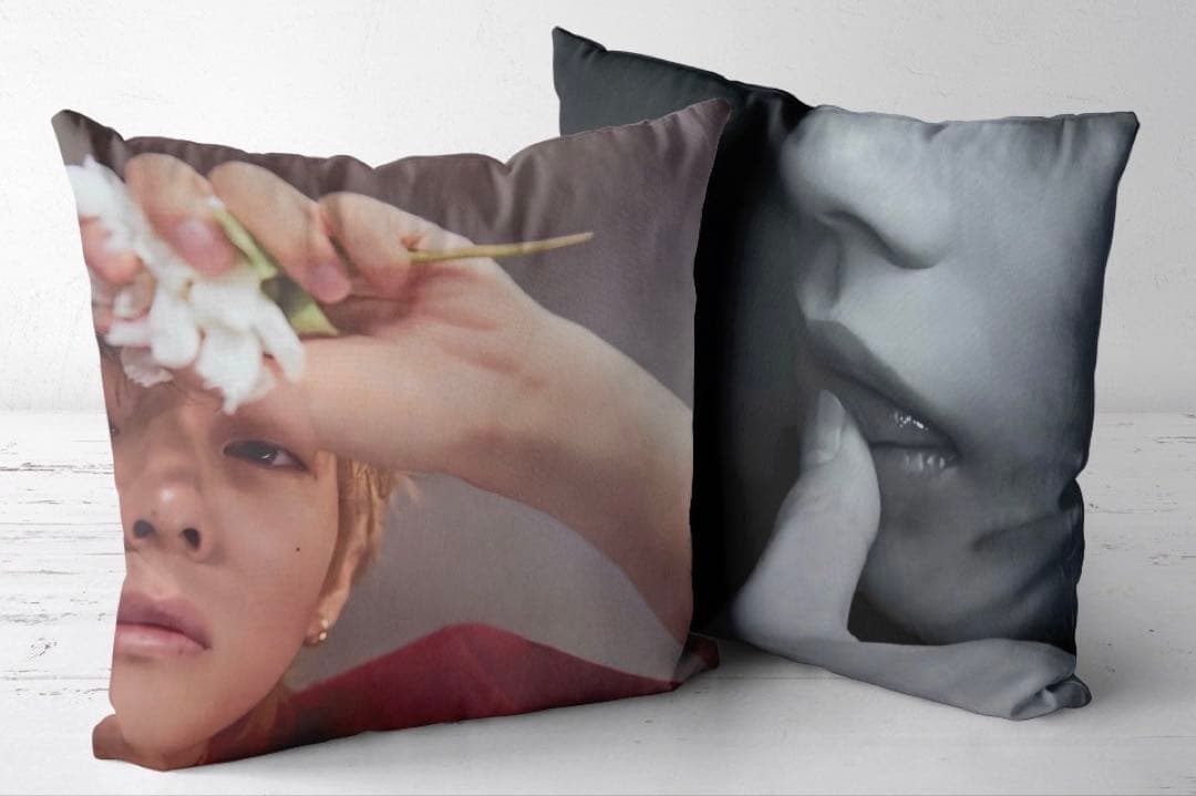 [USED] BTS Cushion Cover - Revue Taehyung V Tae