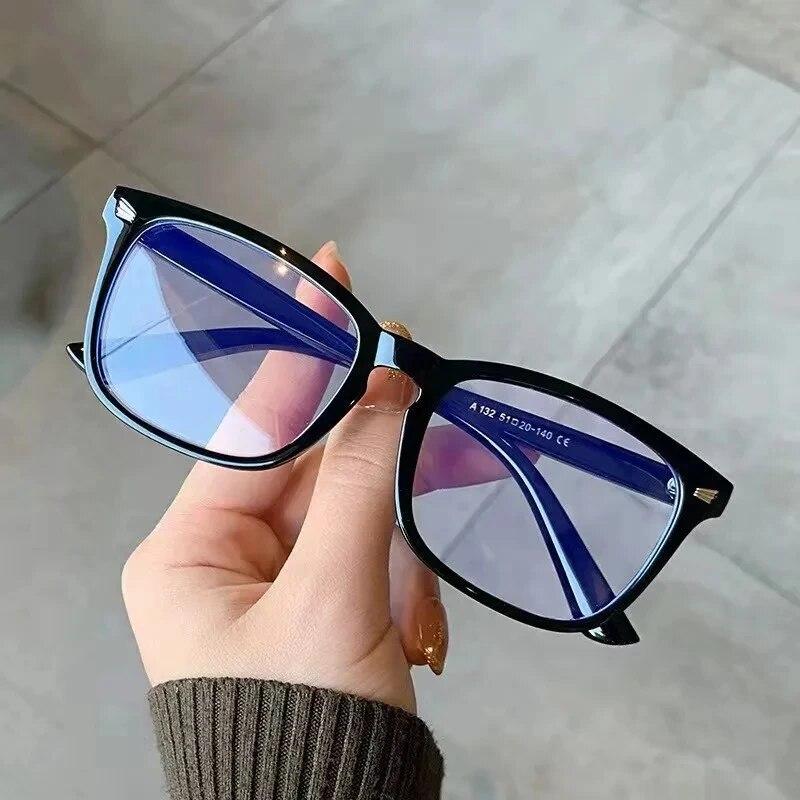 Rivet Anti Blue Light Glasses Frame For Men Women Retro Transparent Optical Spectacle Eyeglass Computer Blue Blocking Eyewear