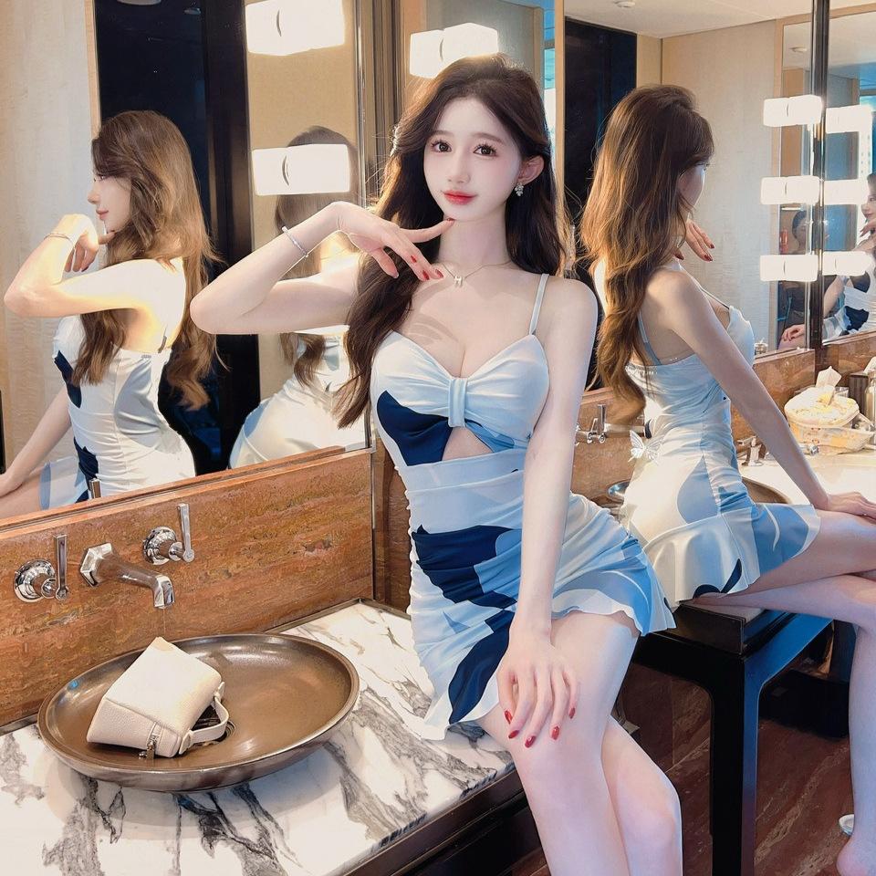Fashion Printing Heart Machine Hollow Low Chest with Suspenders Fish Tail Tight Dress Work Clothes Summer