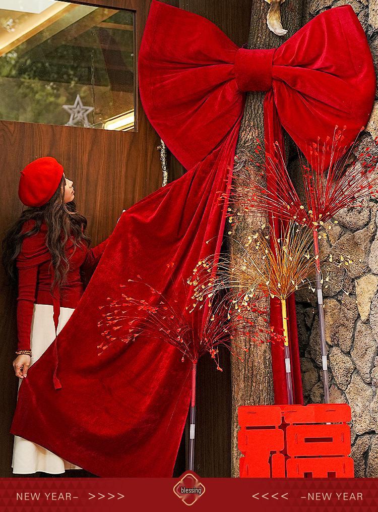 Red Velvet Bowknot: Large New Year & Christmas Decoration for Mall & Photo Background