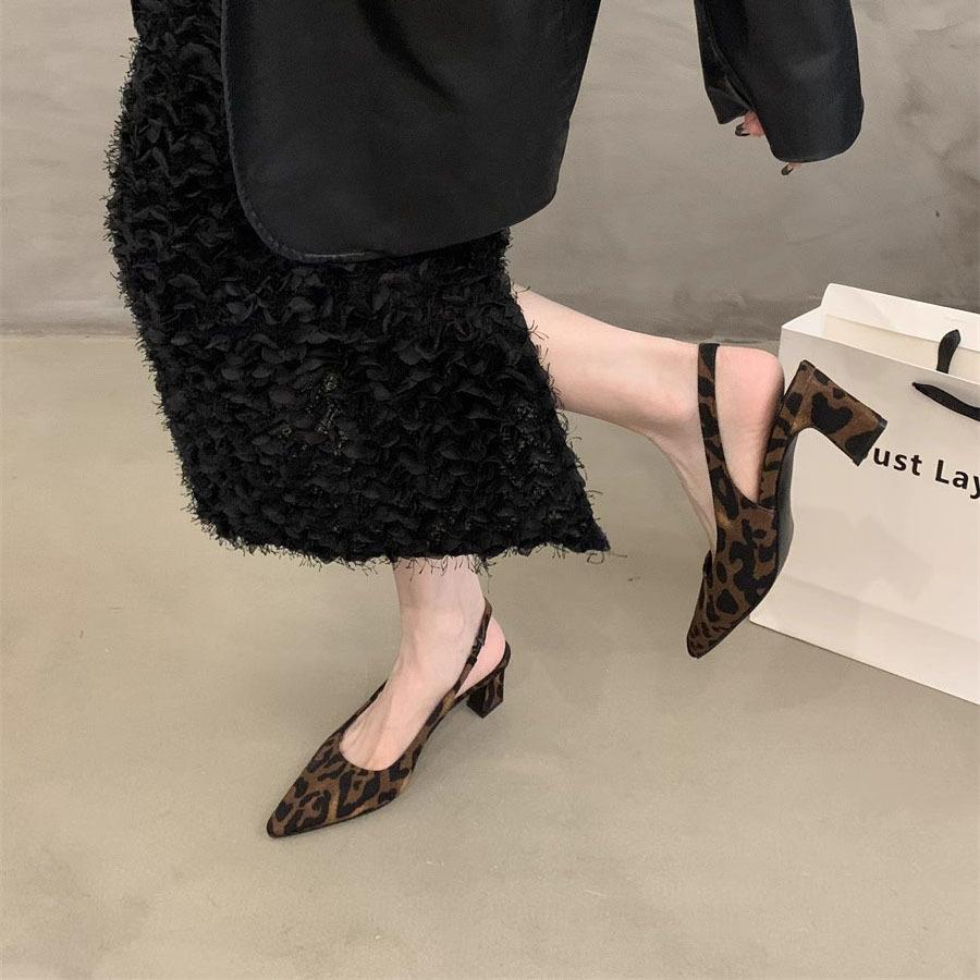 Niche leopard print sandals 2025 women's shoes with skirts summer new thick heel bag head pointed empty high heel single shoes