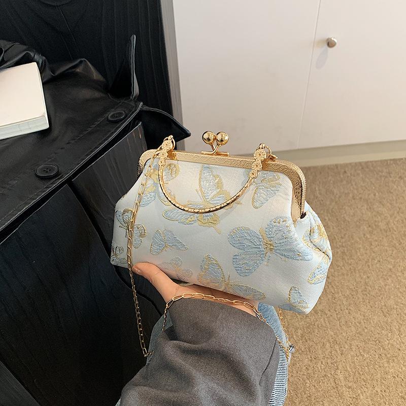 New Summer Retro Portable New Niche Casual Personality Beautiful Simple Fashionable Slant Shell Bag