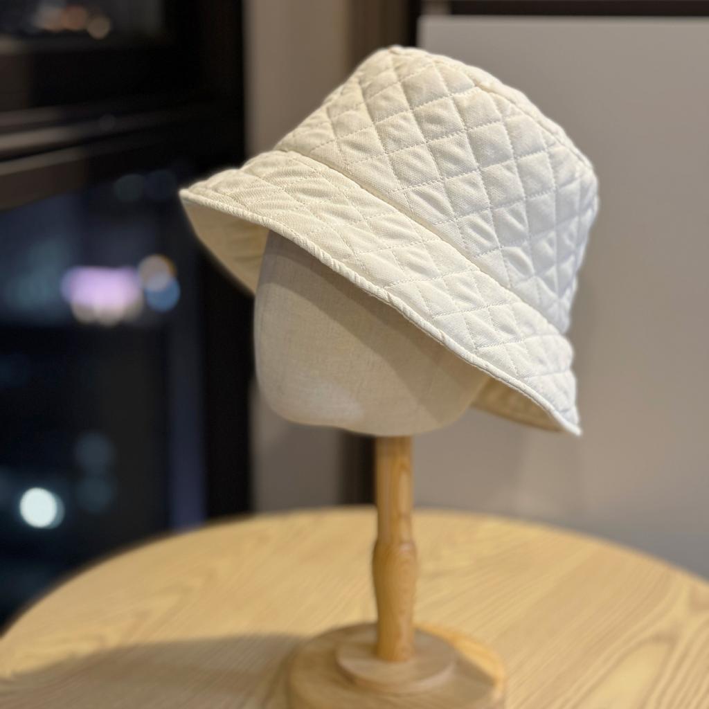 Ultra light down cotton plaid bucket hat men and women autumn and winter warm fashion basin hat Internet celebrities show small face
