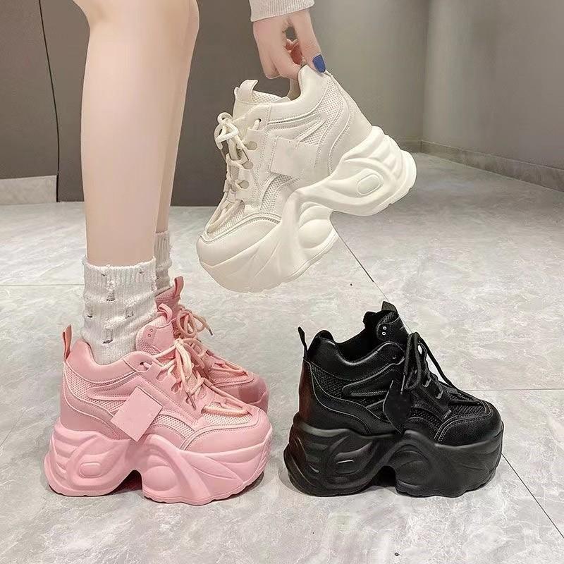 Korean Version of Internet Celebrity Dad Shoes Women's Height Increase Platform Versatile 2025 Autumn New Small Casual Sports Shoes Tide