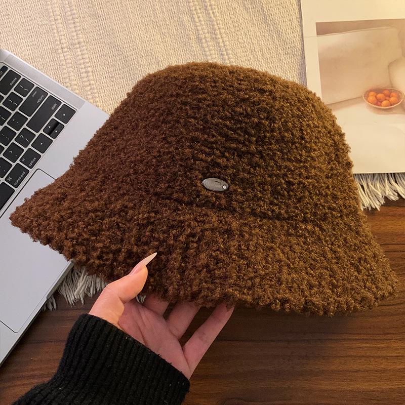 Knitted Fisherman's Hat for Women A Retro Autumn and Winter Hat with A Large Head Circumference To Show Off The Face A Small and Versatile Basin Hat