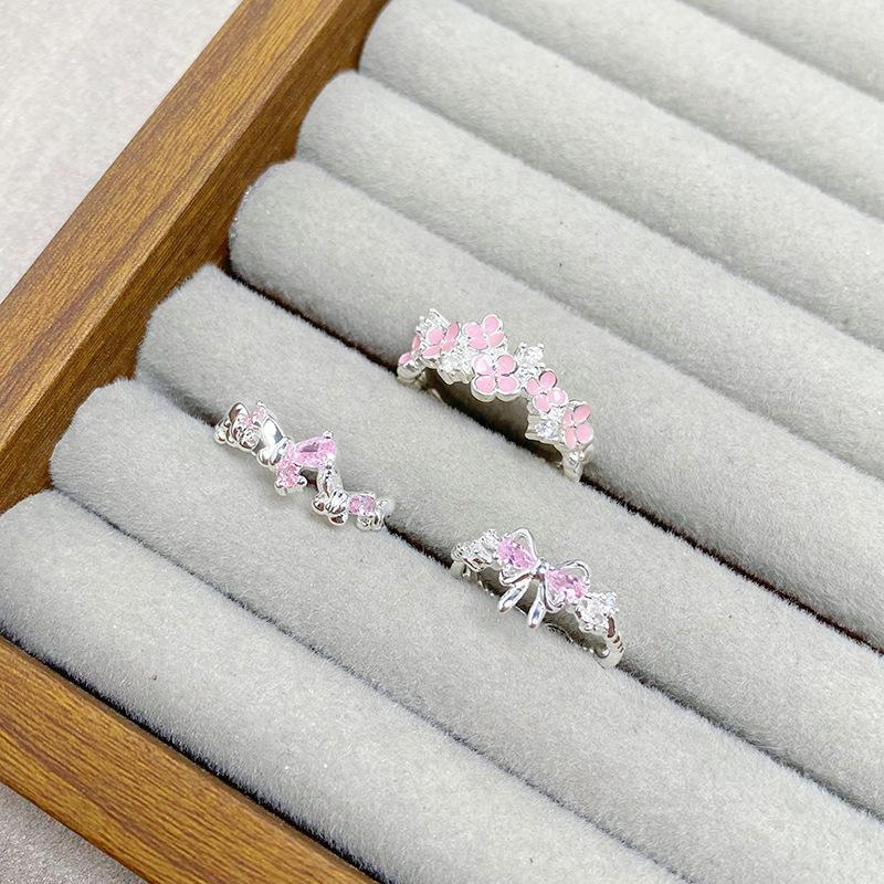 Süßer Altersreduzierender Weißer Rosa Emaille Schmetterling Blume Öffnungsring Superfairy Gestapeltes Tragen Mode Nische Zeigefingerring