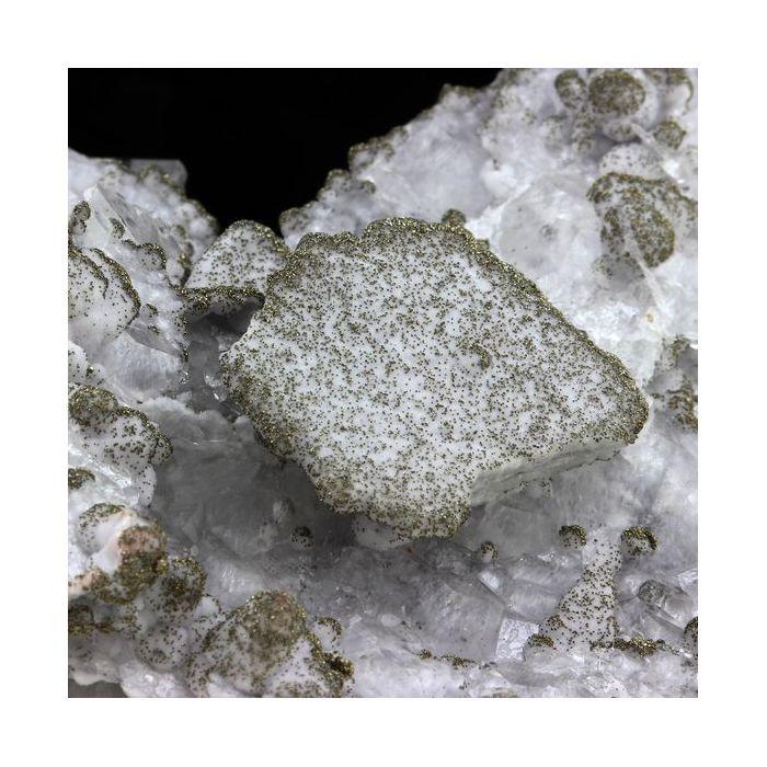 Pierres et Minéraux. Calcite + Pyrite. 1610.0 ct. Xifan, Jiangxi Sheng, Chine.