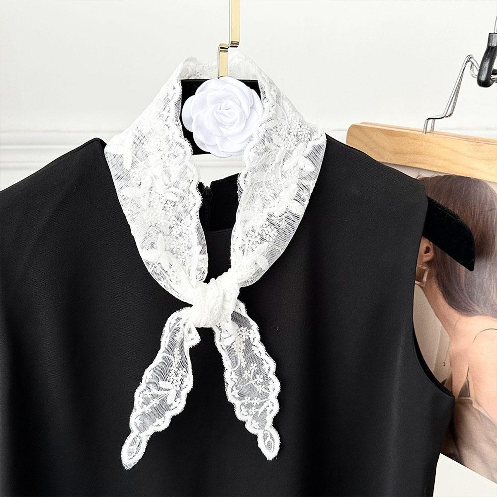 

Embroidered Lace Triangle Headscarf Hollow-out Pastoral Style Hair Bandana White Woven Floral Hair Scarf Wraps Hair Accessories
