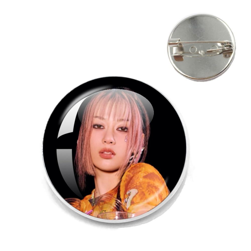 K- KATSEYE Creative Metal Pins Funny Brooch Katseye Korean Girl Band Badge Backpack Hat Accessories Jewelry Decoration Fans Gift