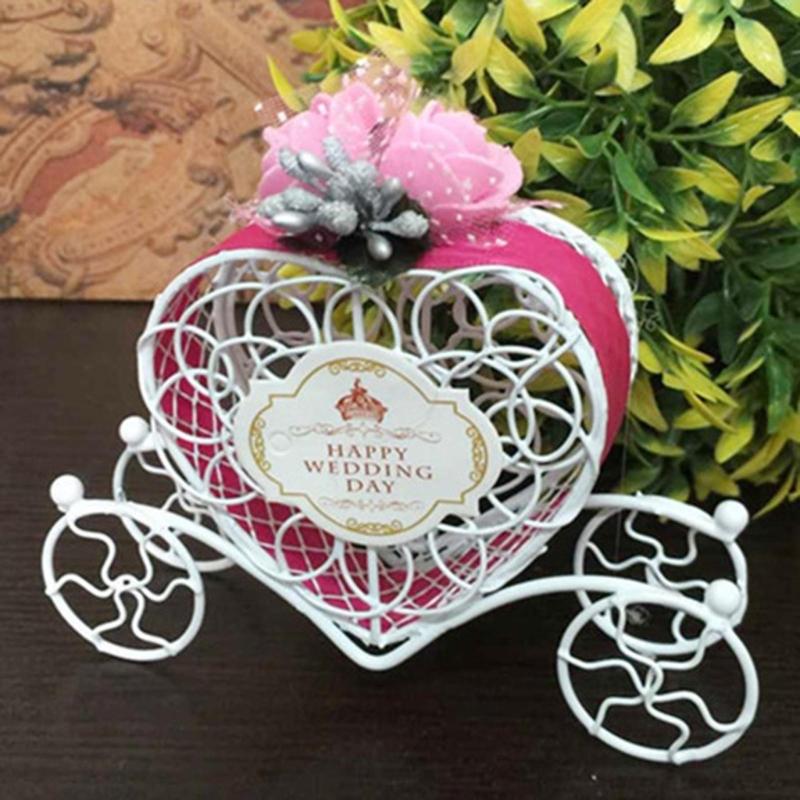 Metal Candy Boxes for Wedding Party Decorations Gift Bags with Ribbons Flower Souvenirs Gift for Guests Carriage Style