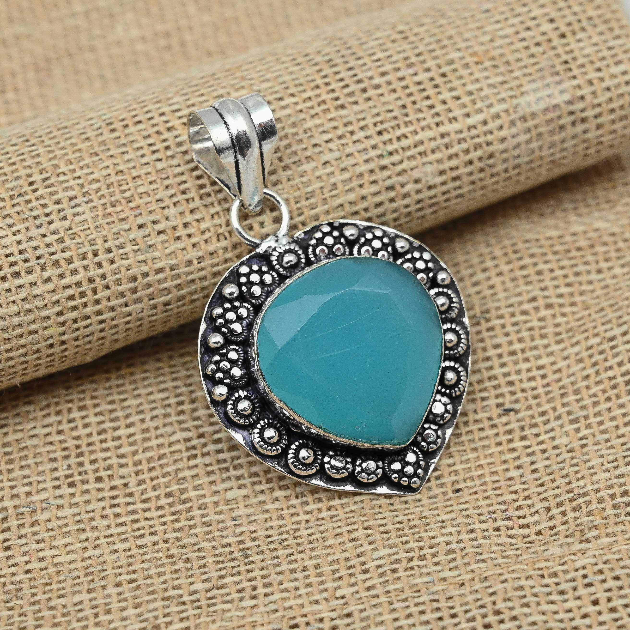 

Необычный синий халцедон драгоценный камень стерлингового серебра 925 пробы ювелирный кулон ручной работы 1.77 Inches синий