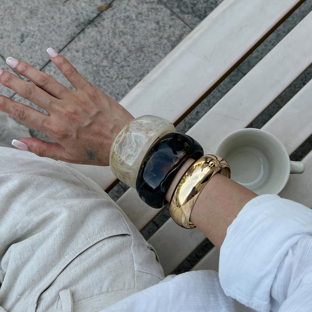 SHIXIN Vintage Brown Resin Acrylic Wide Bangle Bracelet for Women Personalized Geometry Round Thick Bangle Female Hand Jewelry